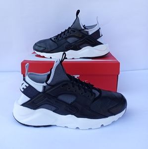 Nike Air Huarache Run Ultra SE "Black White"